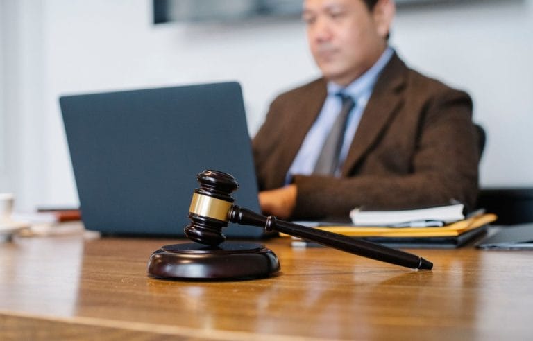 Clé Windows à moins de 10 € : légal ou arnaque ? La vraie réponse
